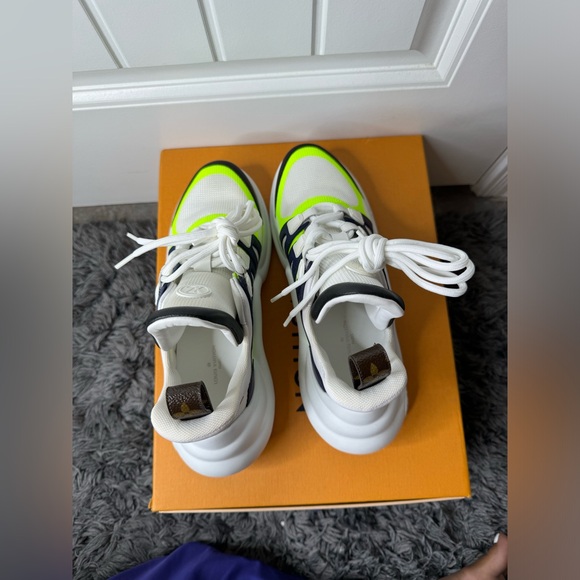 Louis Vuitton Archlight Sneaker Size 37 - Picture 3 of 6